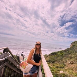 Meet your Posher, Catalina